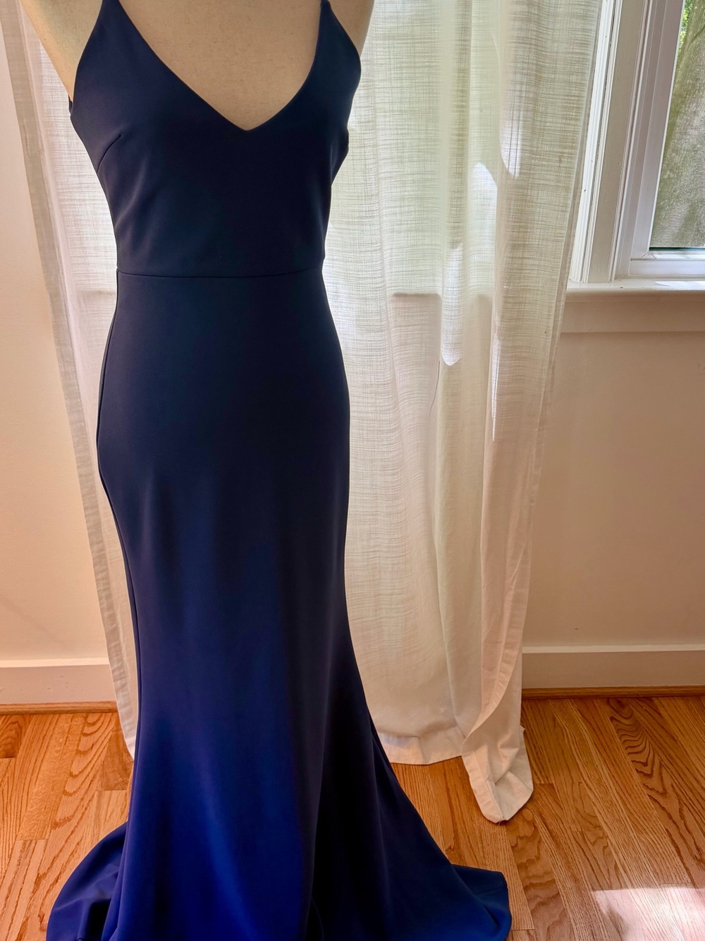 Lulu's V-Neck Evening Gown